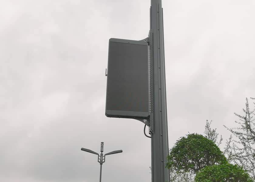AL-B Series urban digital signage close-up high brightness 4500 nits
