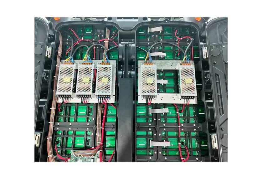 OU-D Series outdoor LED installation quick-connect design front maintenance access